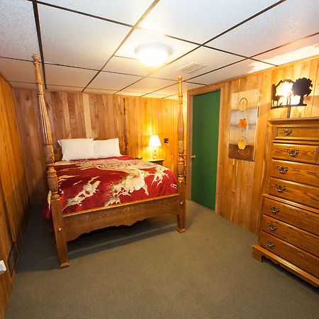Log Cabin Lodge & Suites Jones Mills 외부 사진