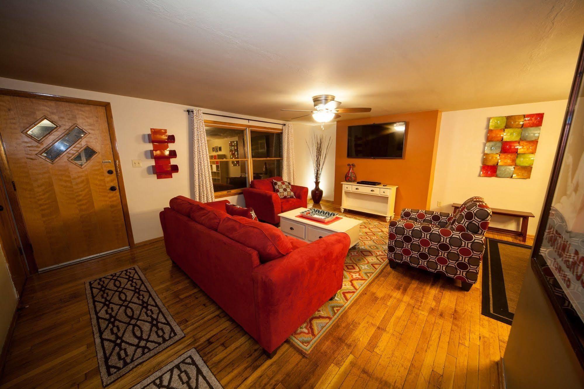Log Cabin Lodge & Suites Jones Mills 외부 사진