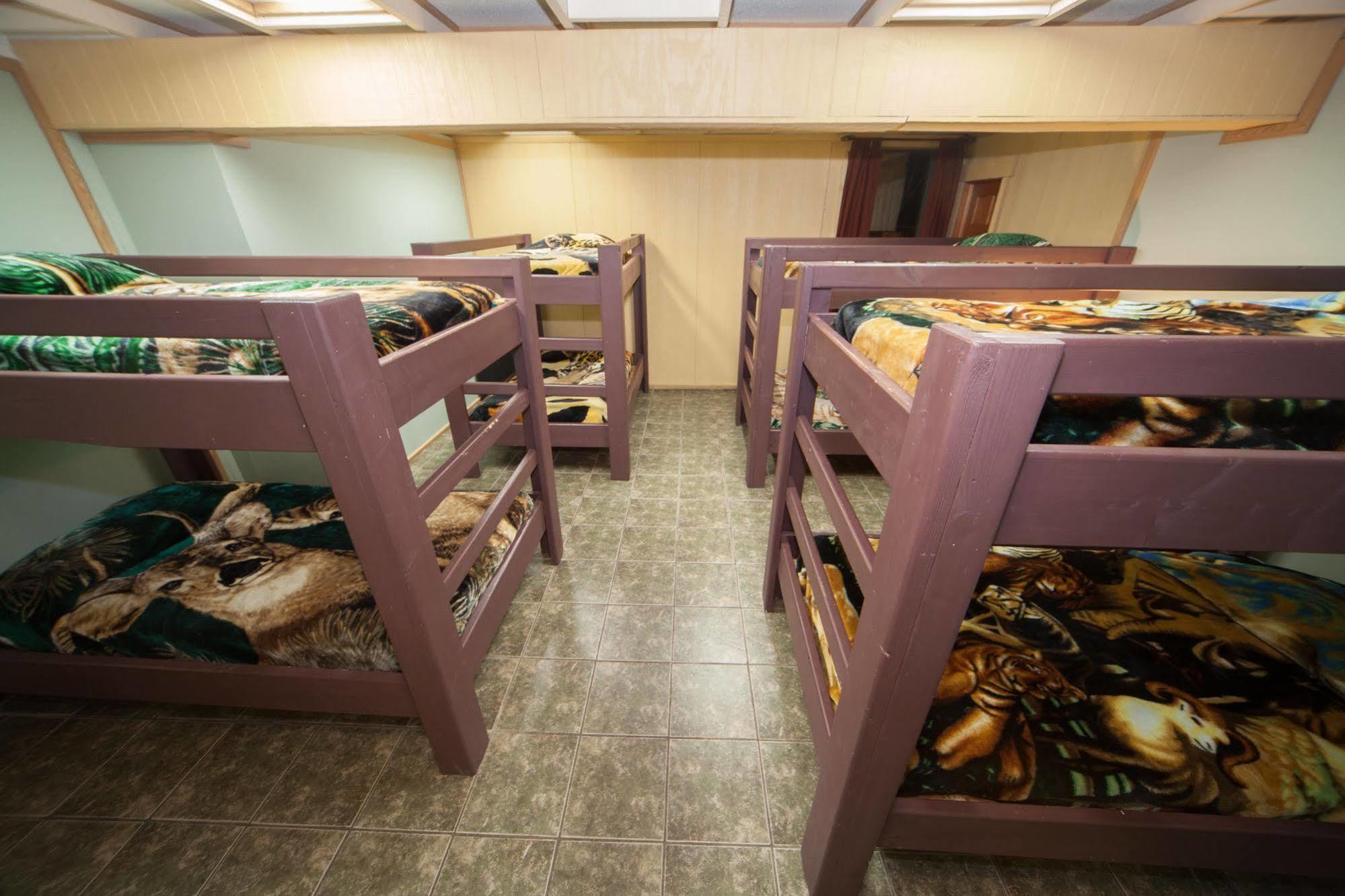 Log Cabin Lodge & Suites Jones Mills 외부 사진