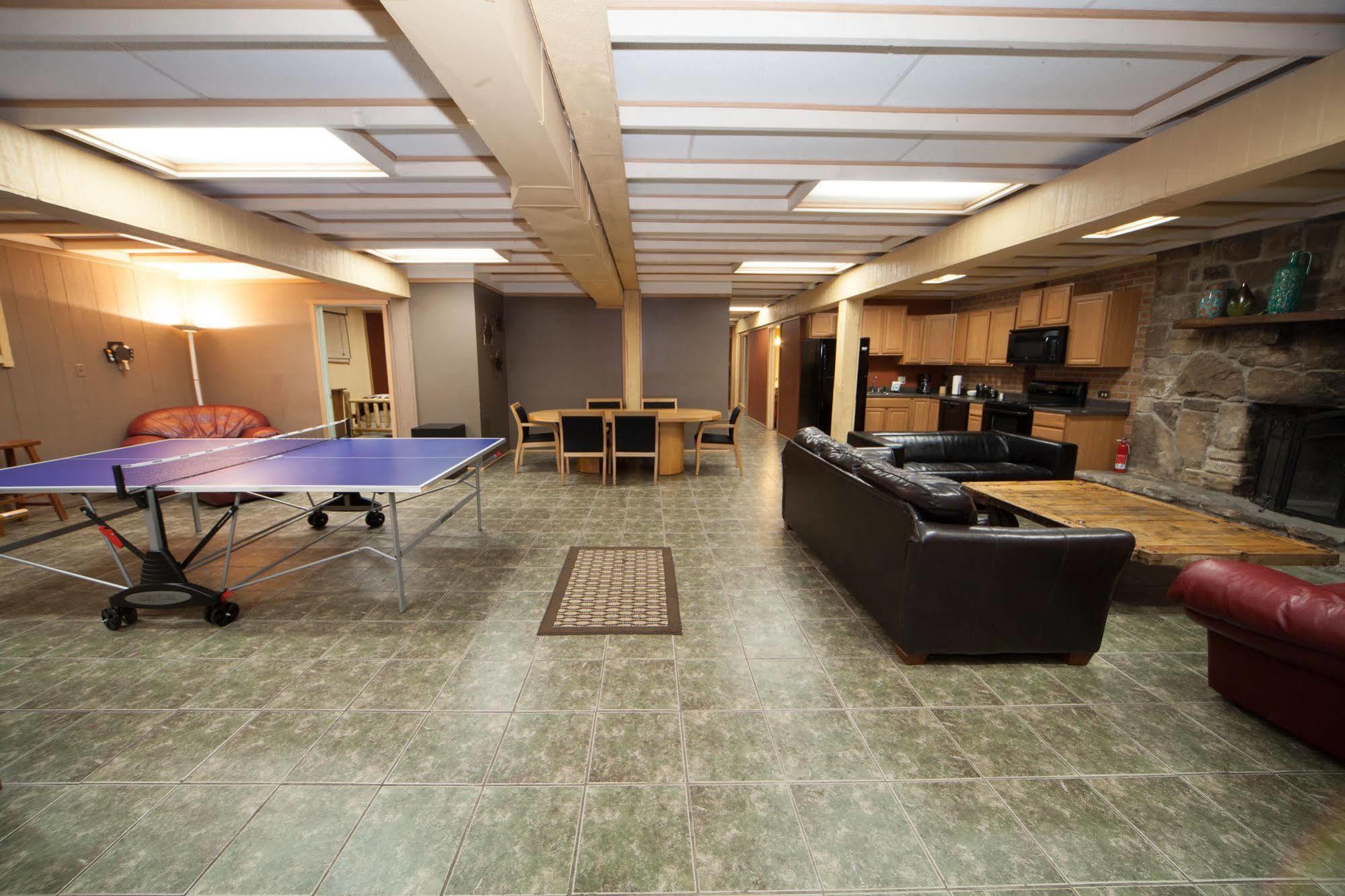 Log Cabin Lodge & Suites Jones Mills 외부 사진
