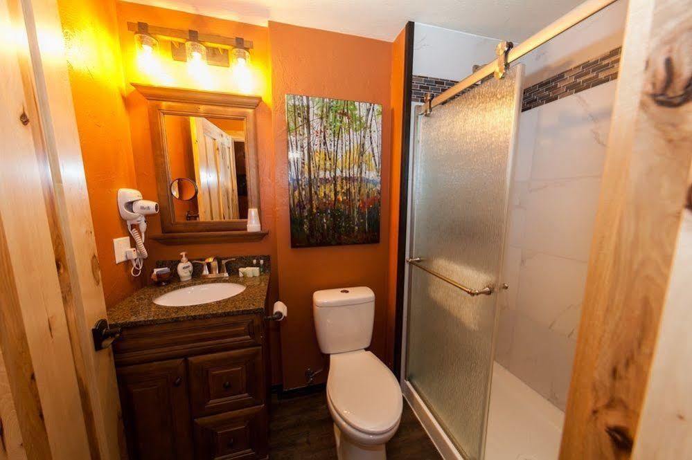 Log Cabin Lodge & Suites Jones Mills 외부 사진